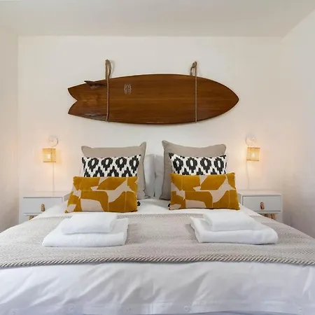 Porthcurno Barns, The Big Barn - Spacious & Cosy Cottage, Walk To Porthcurno Beach, Pedn Vouder & Minack Theatre Holiday home