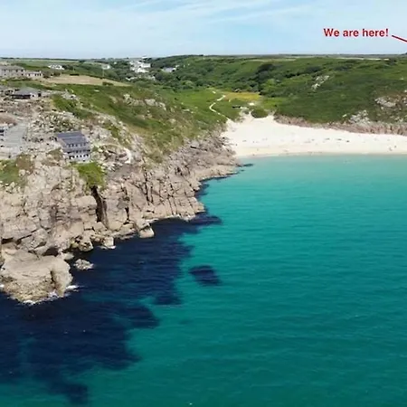 Porthcurno Barns, The Big Barn - Spacious & Cosy Cottage, Walk To Porthcurno Beach, Pedn Vouder & Minack Theatre