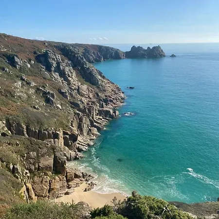 Holiday home Porthcurno Barns, The Big Barn - Spacious & Cosy Cottage, Walk To Porthcurno Beach, Pedn Vouder & Minack Theatre *